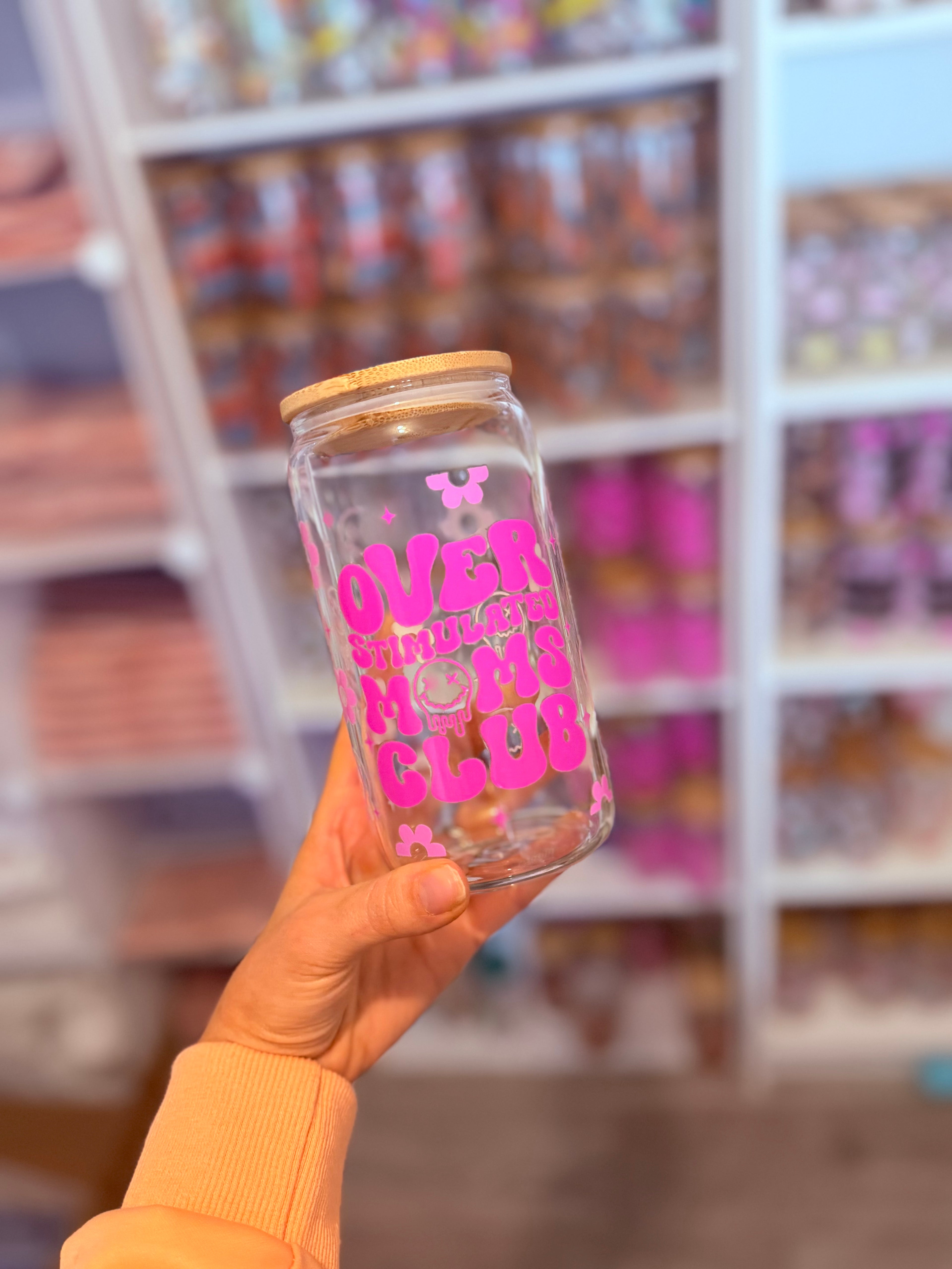 Verre 16 onces OVERSTIMULATED MOMS