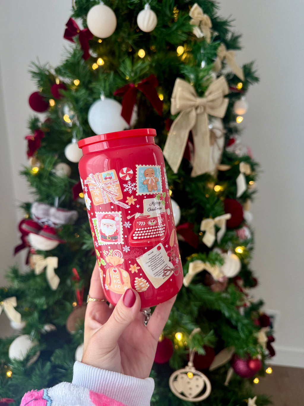 Lot de 2 verres de Noël SANTA FAMILY WINTER avec Père Noël & cadeaux Lot de 2 verres de Noël SANTA FAMILY WINTER avec Père Noël & cadeaux