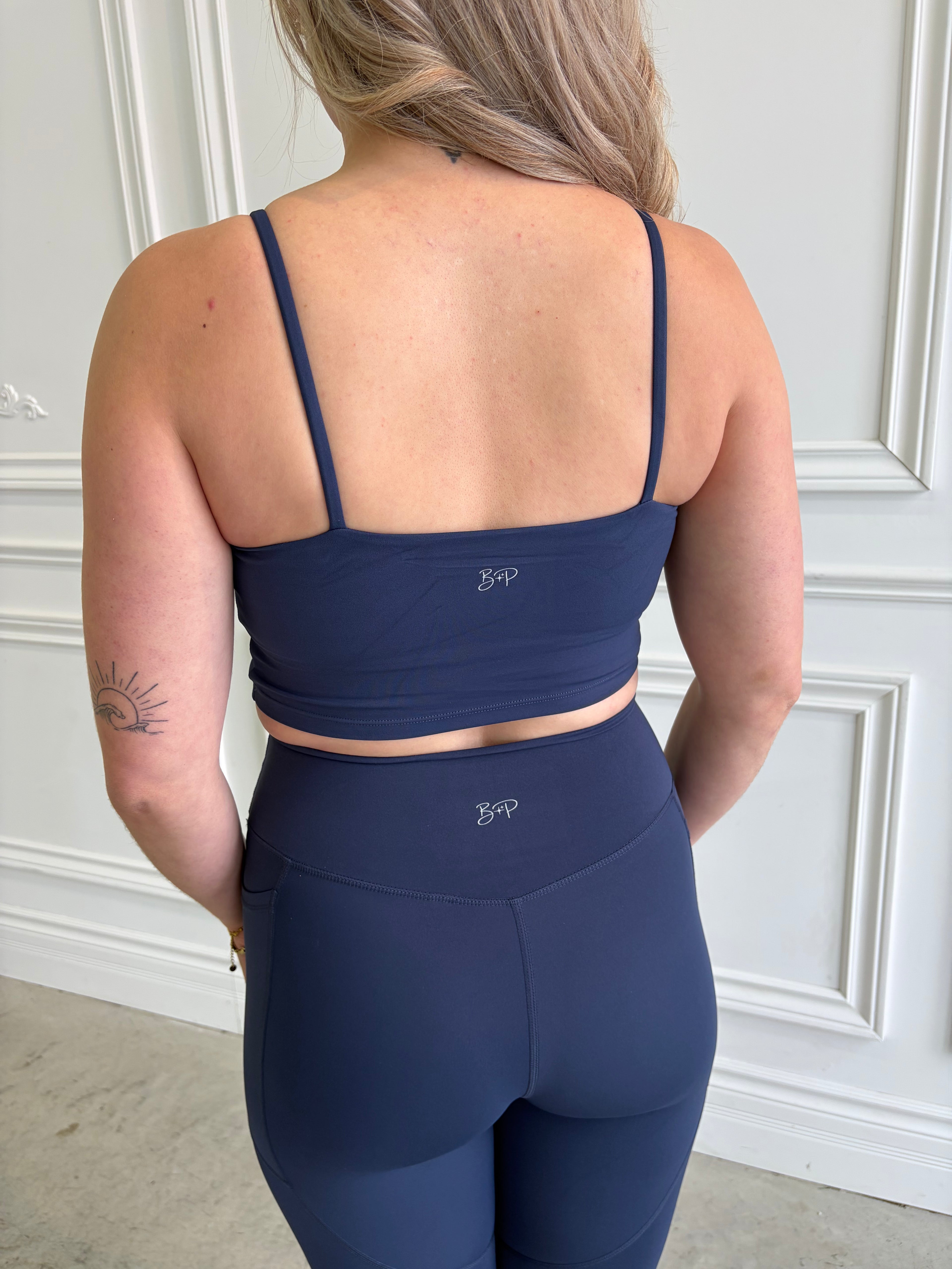 Le top Simpliste Bleu Nocturne