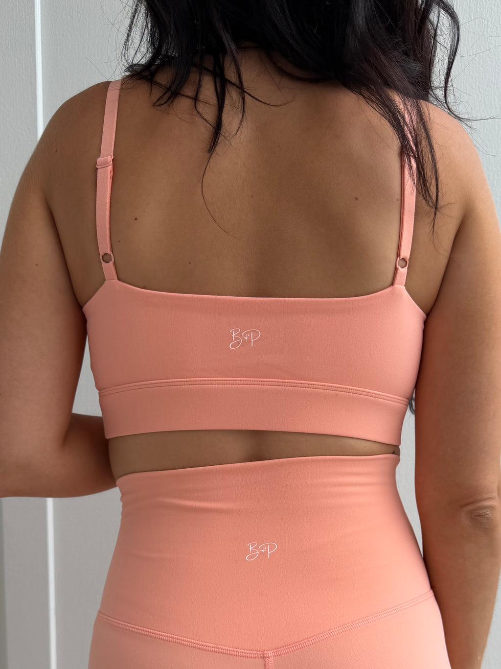 Le top Mila «Peachy»