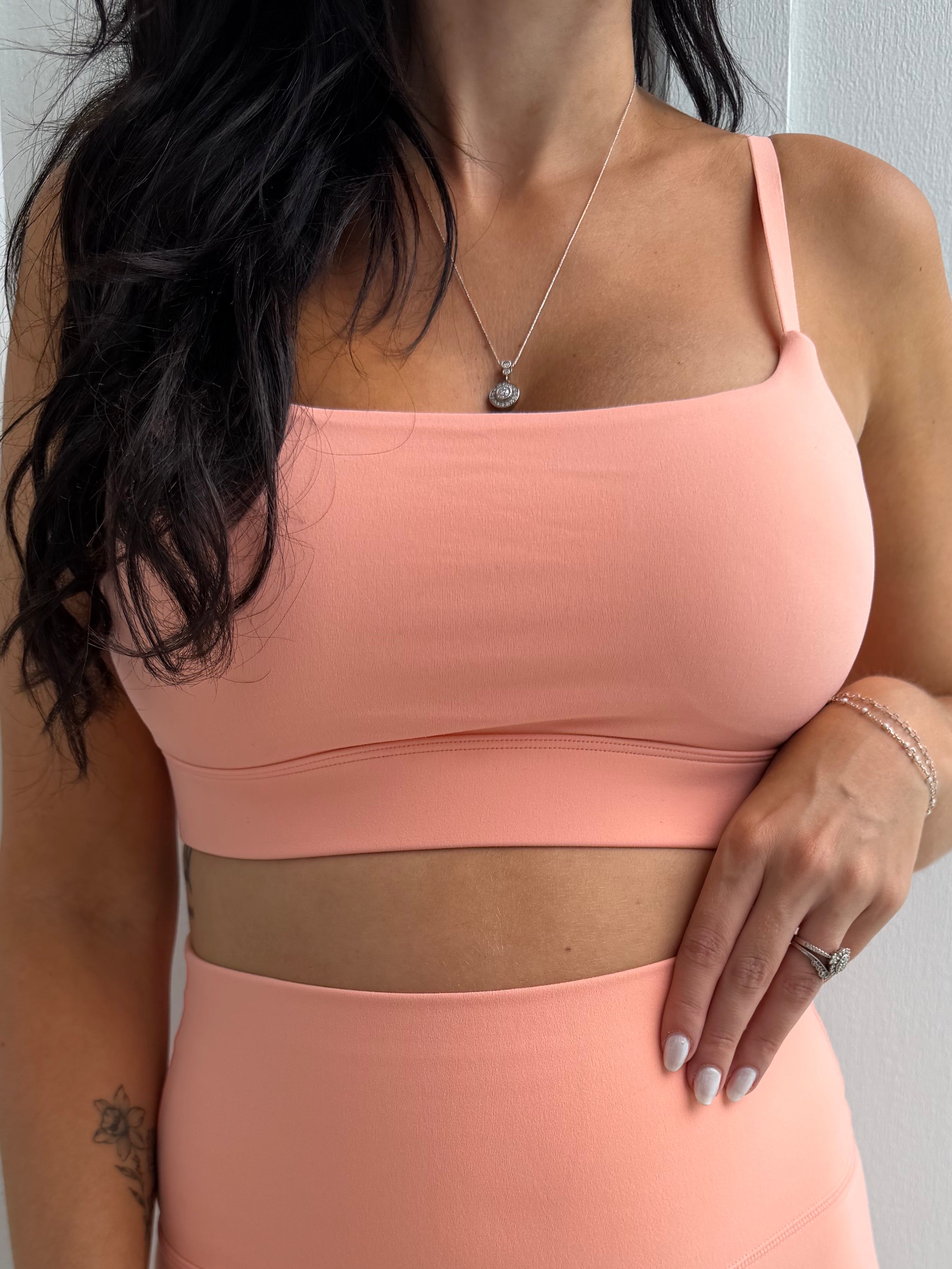 Le top Mila «Peachy»
